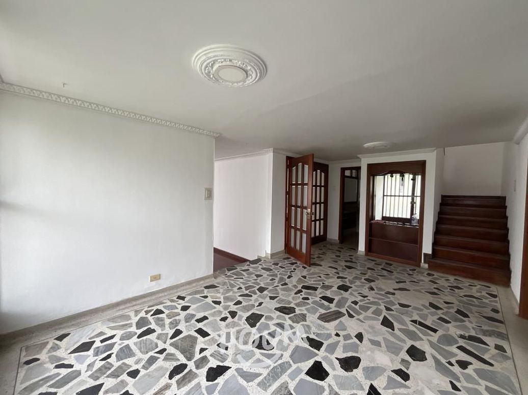 Casa de 6 alcobas en venta en Estoril, Bogotá, 274 m² · foto 12 de 20