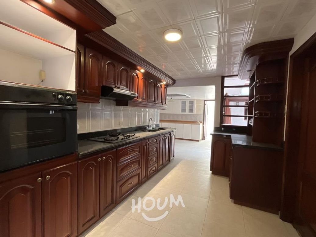 Casa de 6 alcobas en venta en Estoril, Bogotá, 274 m² · foto 15 de 20
