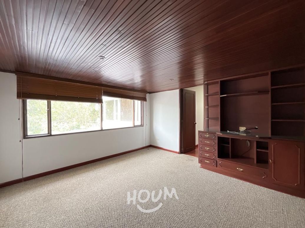 Casa de 6 alcobas en venta en Estoril, Bogotá, 274 m² · foto 5 de 20