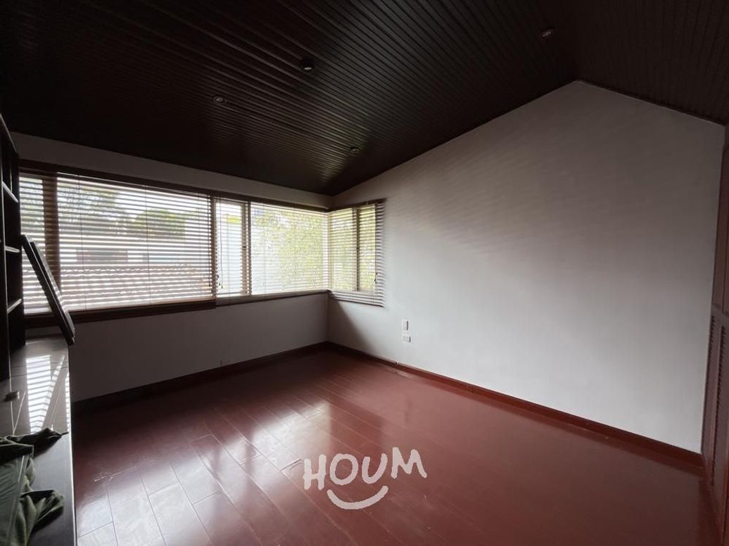 Casa de 6 alcobas en venta en Estoril, Bogotá, 274 m² · foto 8 de 20