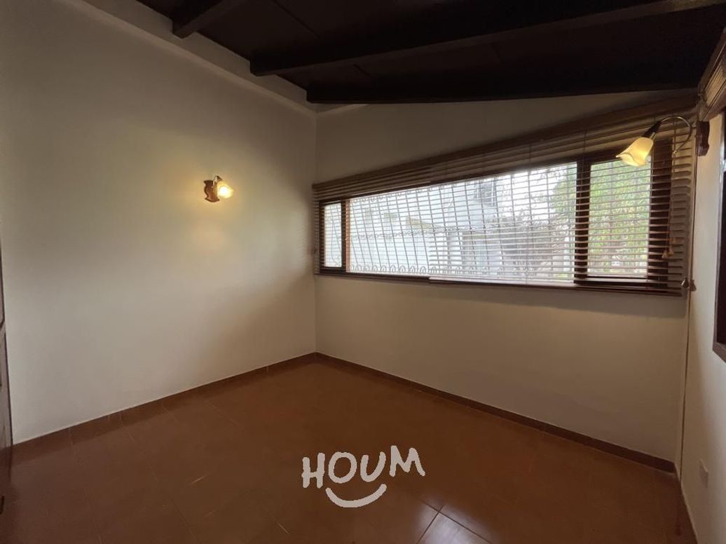 Casa de 6 alcobas en venta en Estoril, Bogotá, 274 m² · foto 6 de 20