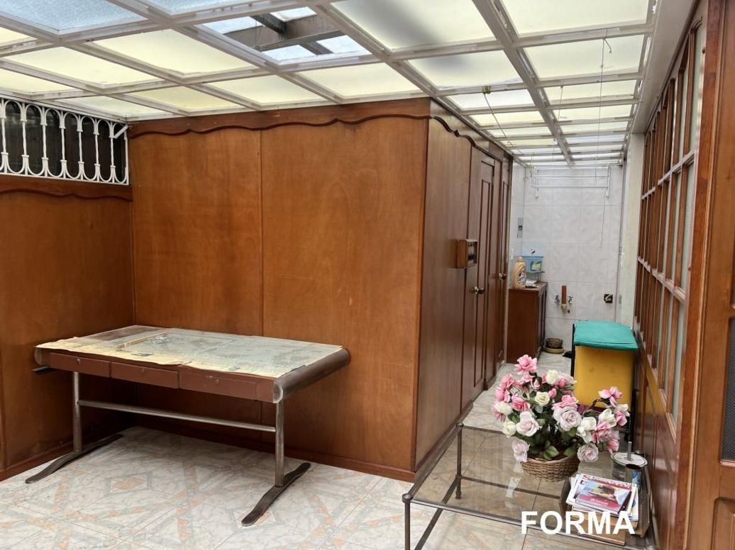 Apartamento de 2 alcobas en venta en Santa Barbara Central, Bogotá, 105 m² · foto 4 de 9