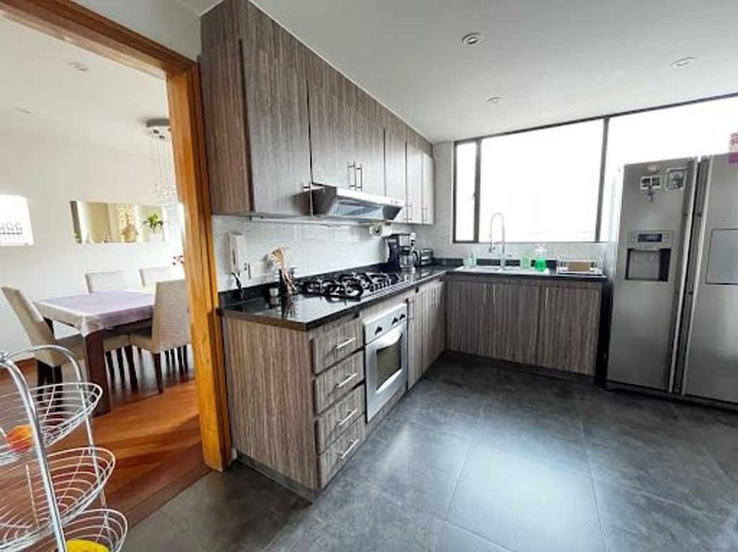 Apartamento de 3 alcobas en venta en Chicó Alto, Bogotá, 208 m² · foto 7 de 20