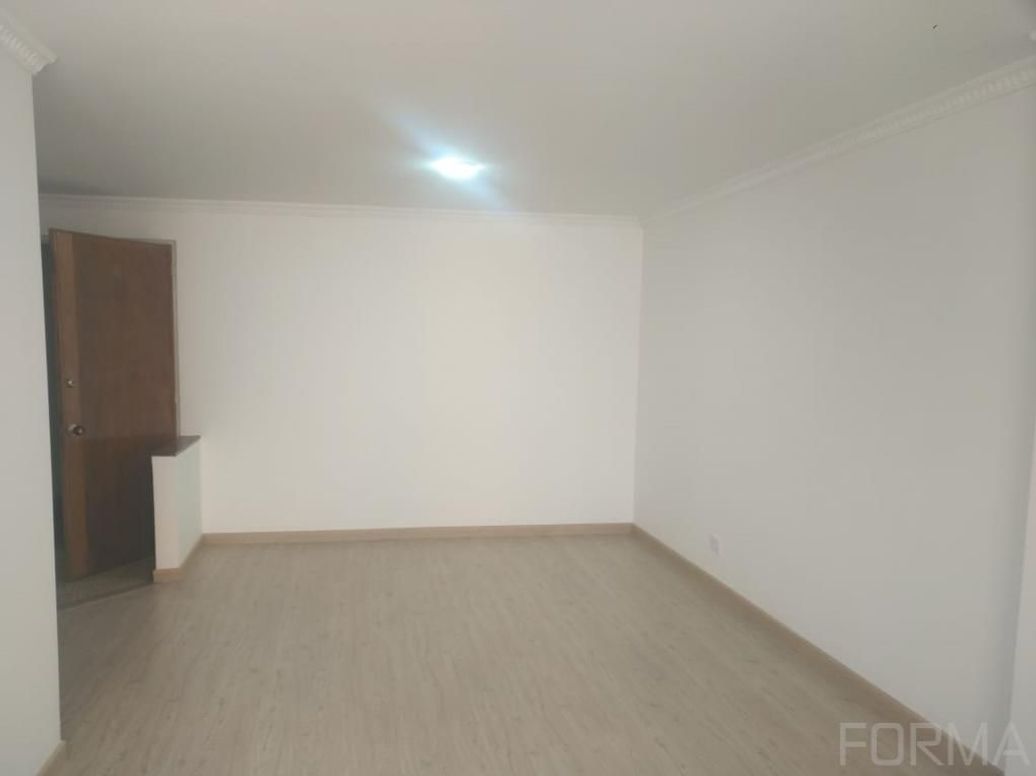 Apartamento de 3 alcobas en venta en Victoria Norte, Bogotá, 82 m² · foto 2 de 19