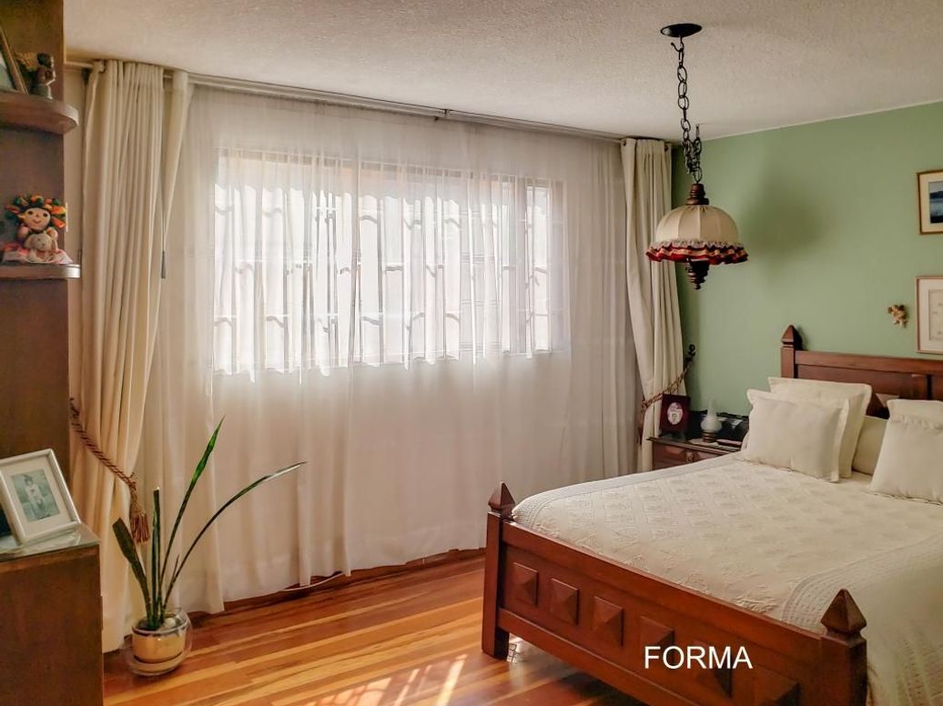 Casa de 3 alcobas en venta en Caobos Salazar, Bogotá, 130 m² · foto 13 de 20