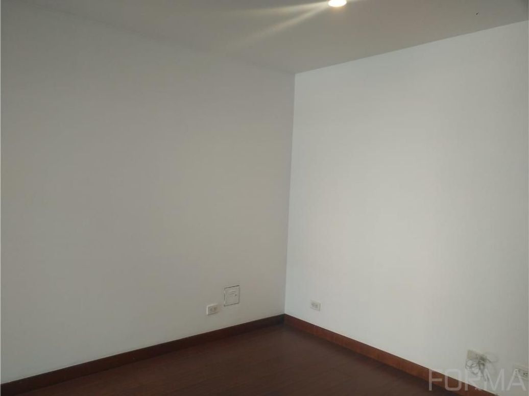 Apartamento de 4 alcobas en venta en Bella Suiza, Bogotá, 145 m² · foto 12 de 20