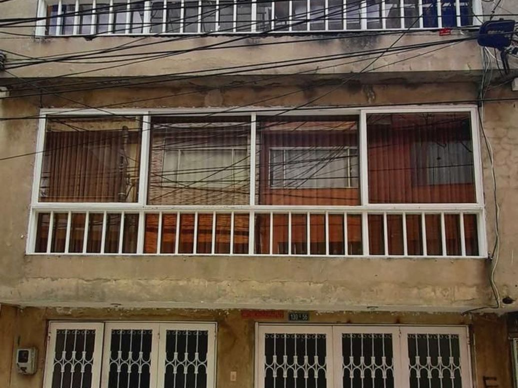 Casa de 6 alcobas en venta en Lago De Suba, Bogotá, 78 m² · foto 2 de 20