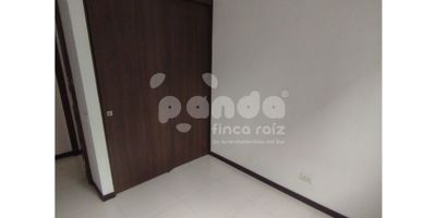 Apartamento disponible para alquiler en Envigado, se encuentra ubicado en sector alto de envigado, cerca a la clínica de la policía, buenos acabados. Código de inmobiliaria No. 8210725
