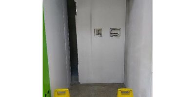 Se arrienda espacio para cajero  4.11m2 , centro comercial 3 piso, excelente ubicacion.

Contactanos para mas informacion.
