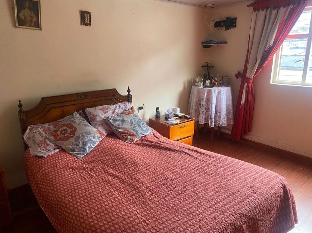 Casa de 7 alcobas en venta en Versalles, Bogotá, 190 m² · foto 4 de 20