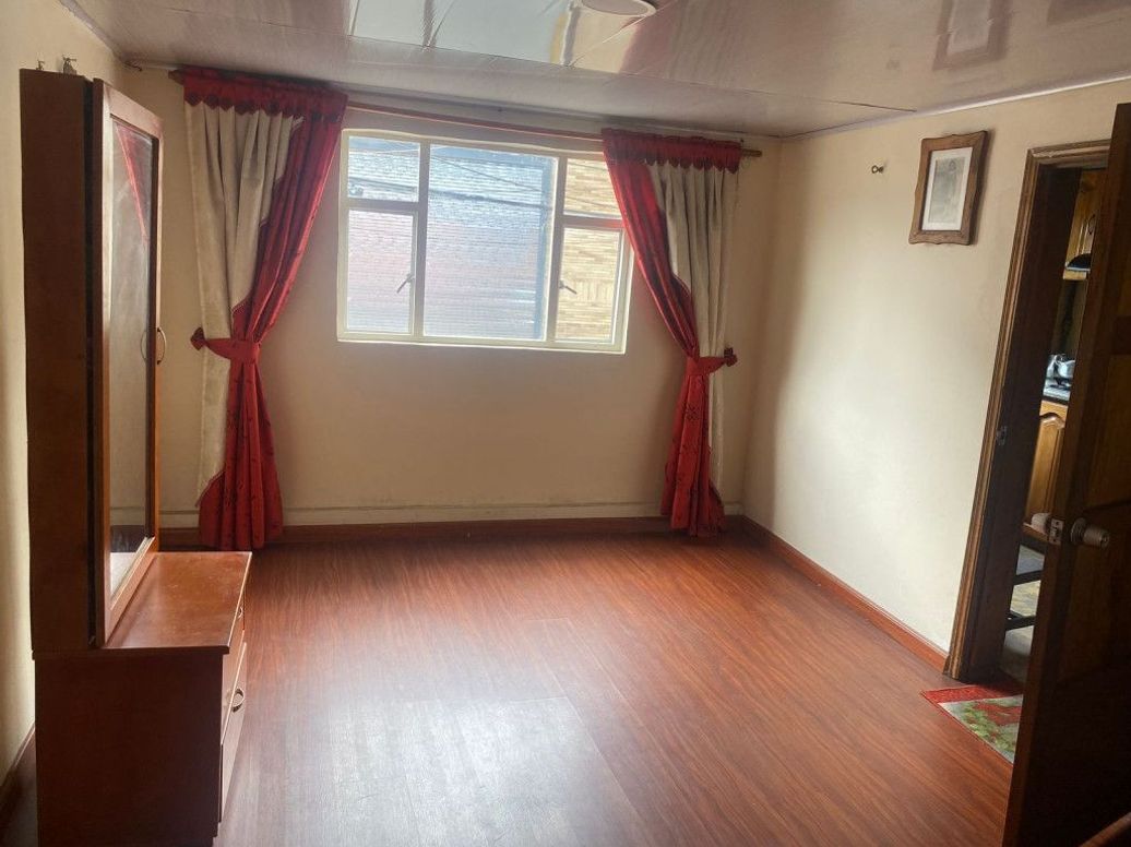 Casa de 7 alcobas en venta en Versalles, Bogotá, 190 m² · foto 6 de 20