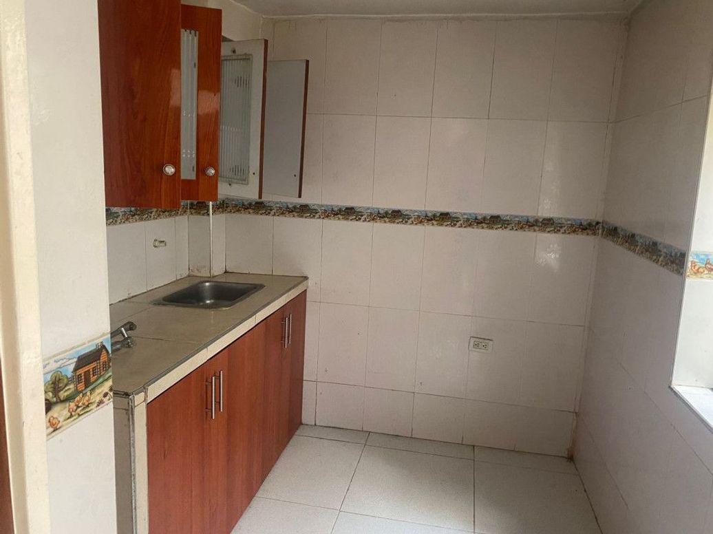 Casa de 7 alcobas en venta en Versalles, Bogotá, 190 m² · foto 14 de 20