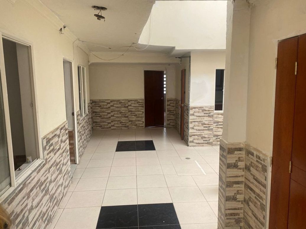 Casa de 7 alcobas en venta en Versalles, Bogotá, 190 m² · foto 15 de 20