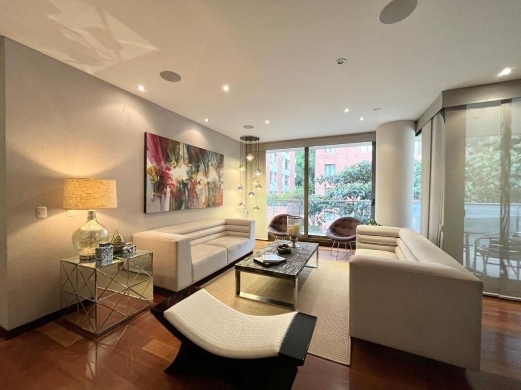 Apartamento de 3 alcobas en venta en María Cristina, Bogotá, 270 m² · foto 3 de 20