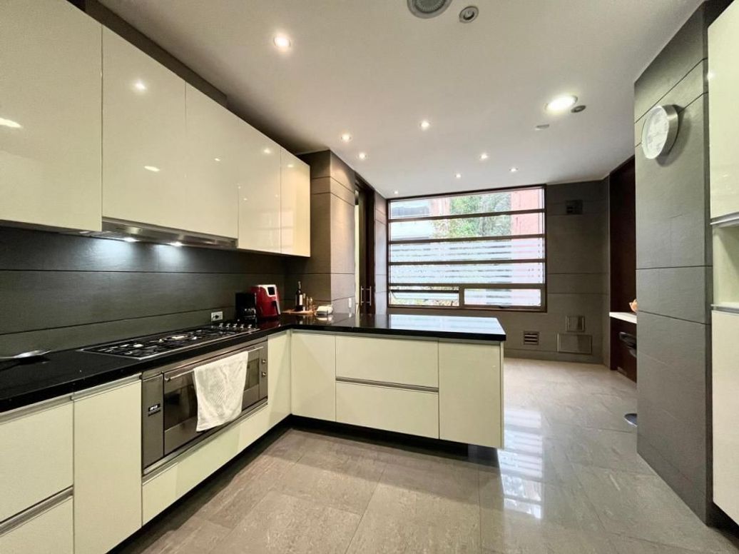 Apartamento de 3 alcobas en venta en María Cristina, Bogotá, 270 m² · foto 15 de 20