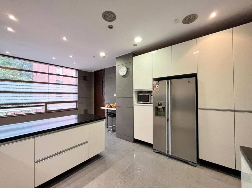 Apartamento de 3 alcobas en venta en María Cristina, Bogotá, 270 m² · foto 16 de 20