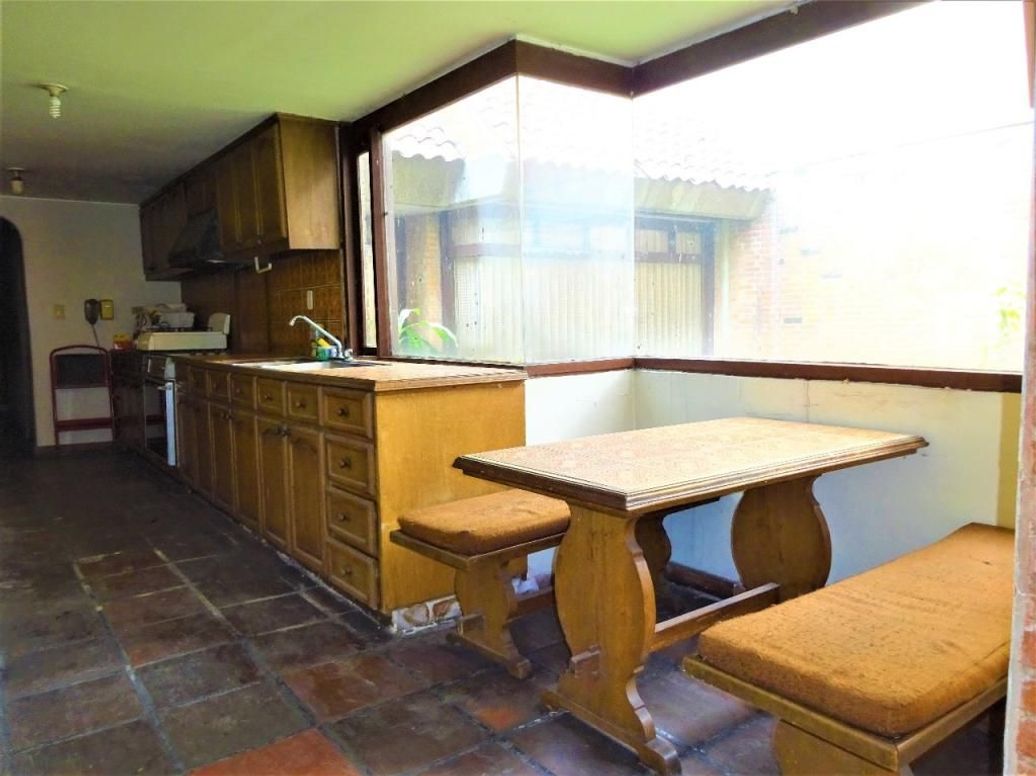 Casa de 5 alcobas en venta en San Patricio, Bogotá, 340 m² · foto 4 de 9