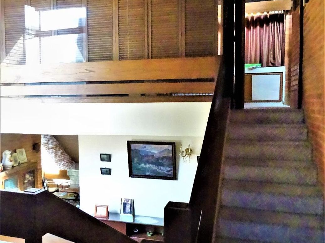 Casa de 5 alcobas en venta en San Patricio, Bogotá, 340 m² · foto 8 de 9