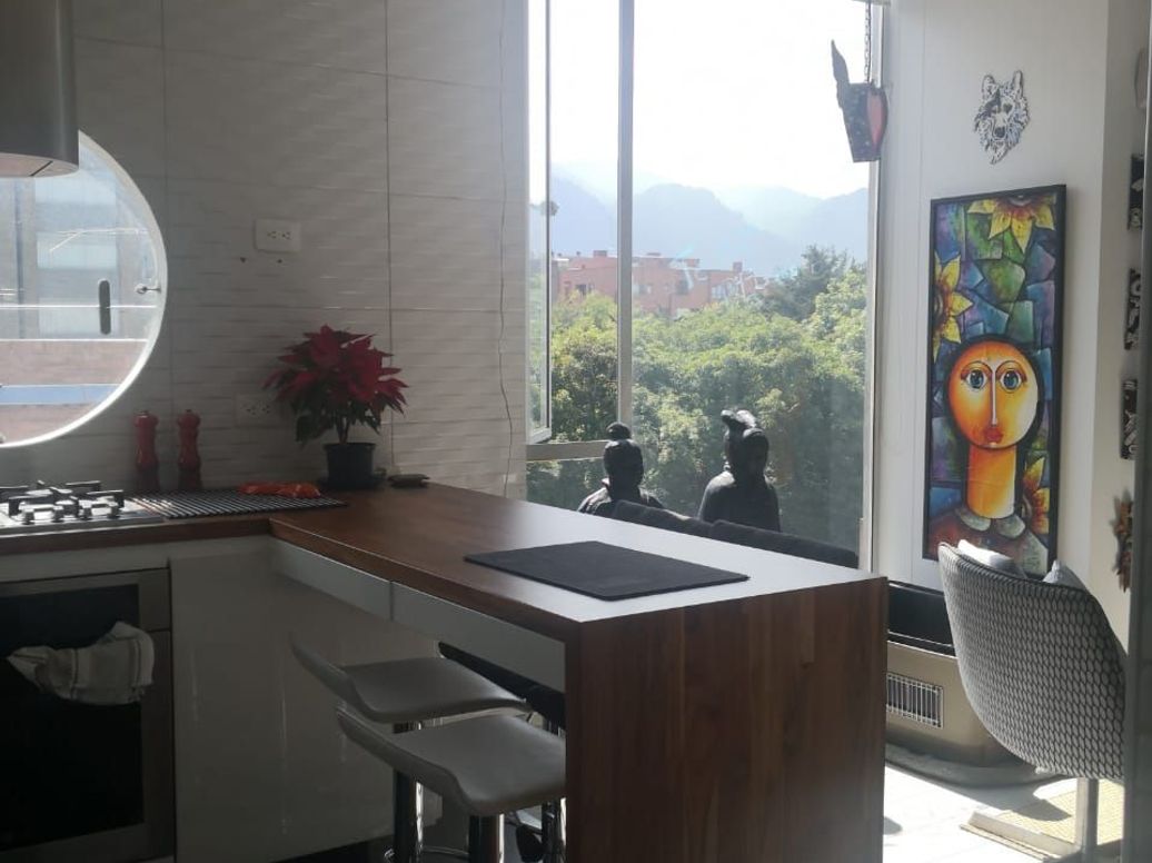 Apartamento de 2 alcobas en venta en Chicó Norte, Bogotá, 62 m² · foto 2 de 14