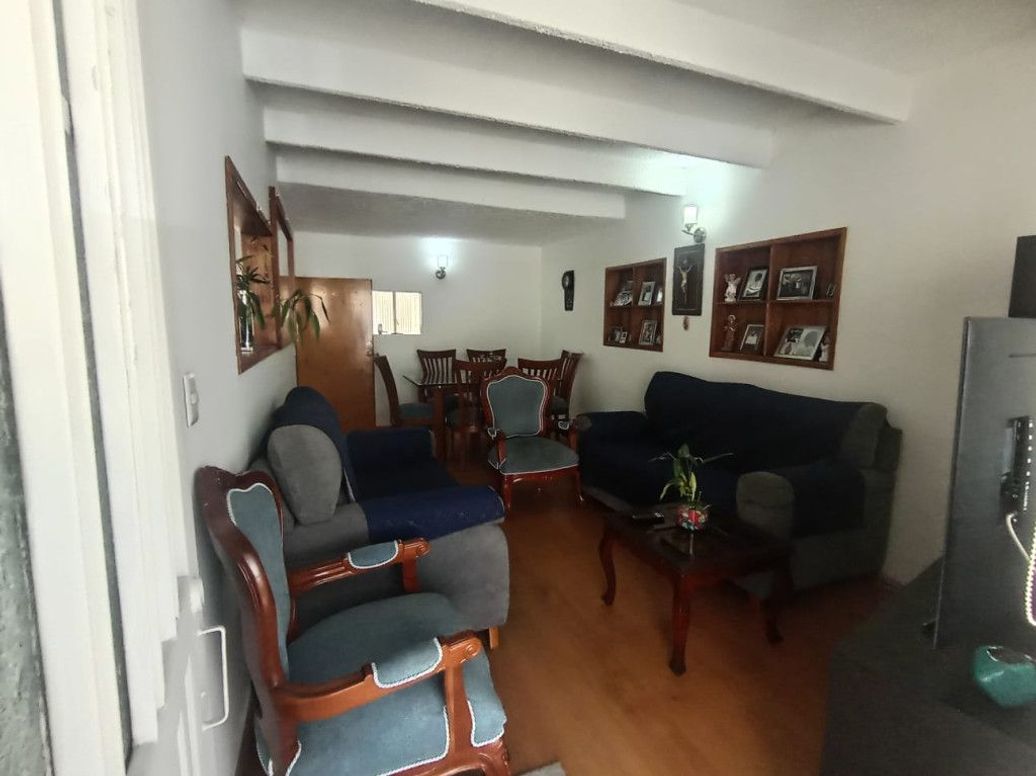 Casa de 5 alcobas en venta en Bellavista Occidental, Bogotá, 250 m² · foto 7 de 20