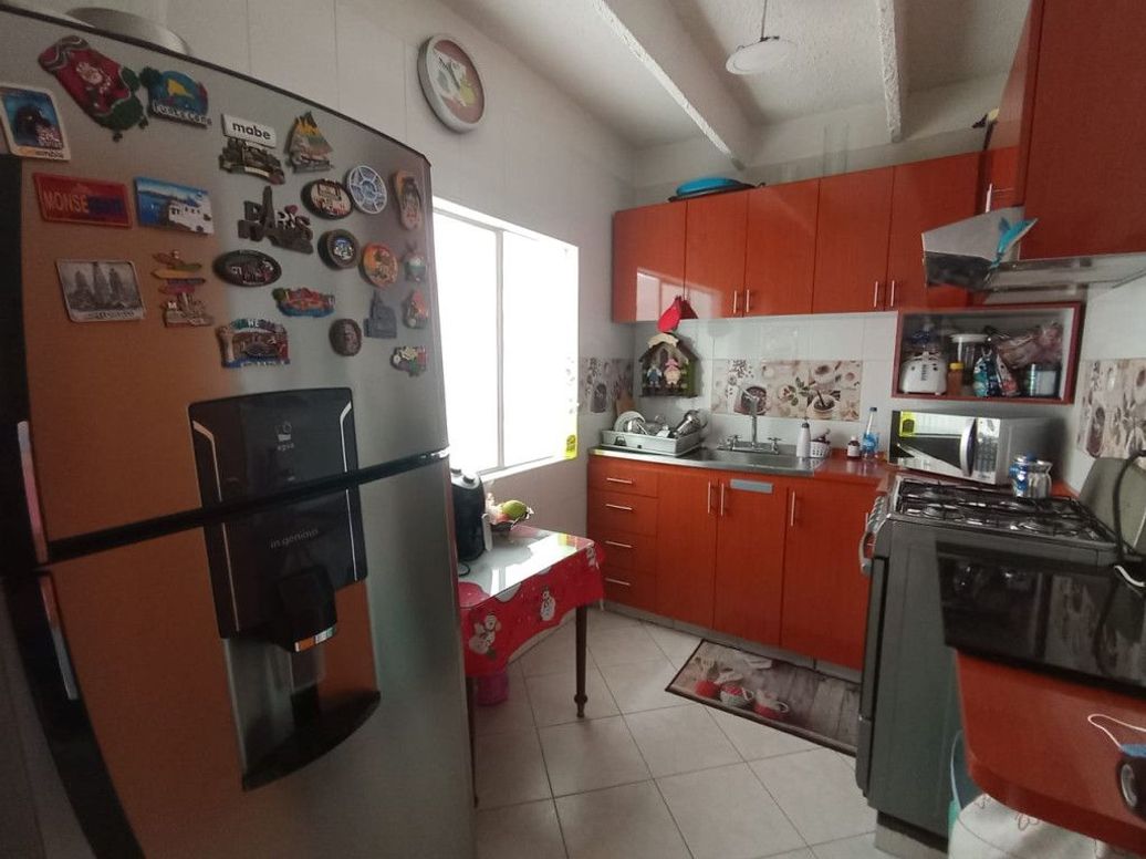 Casa de 5 alcobas en venta en Bellavista Occidental, Bogotá, 250 m² · foto 16 de 20