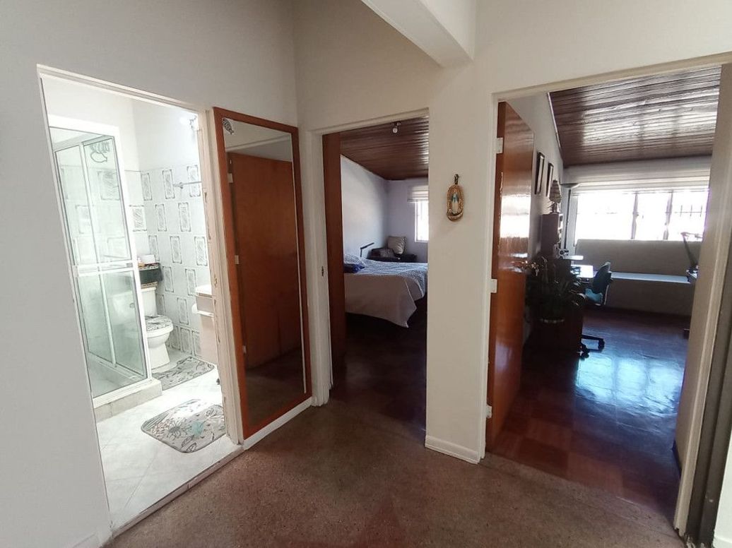Casa de 5 alcobas en venta en Bellavista Occidental, Bogotá, 250 m² · foto 14 de 20
