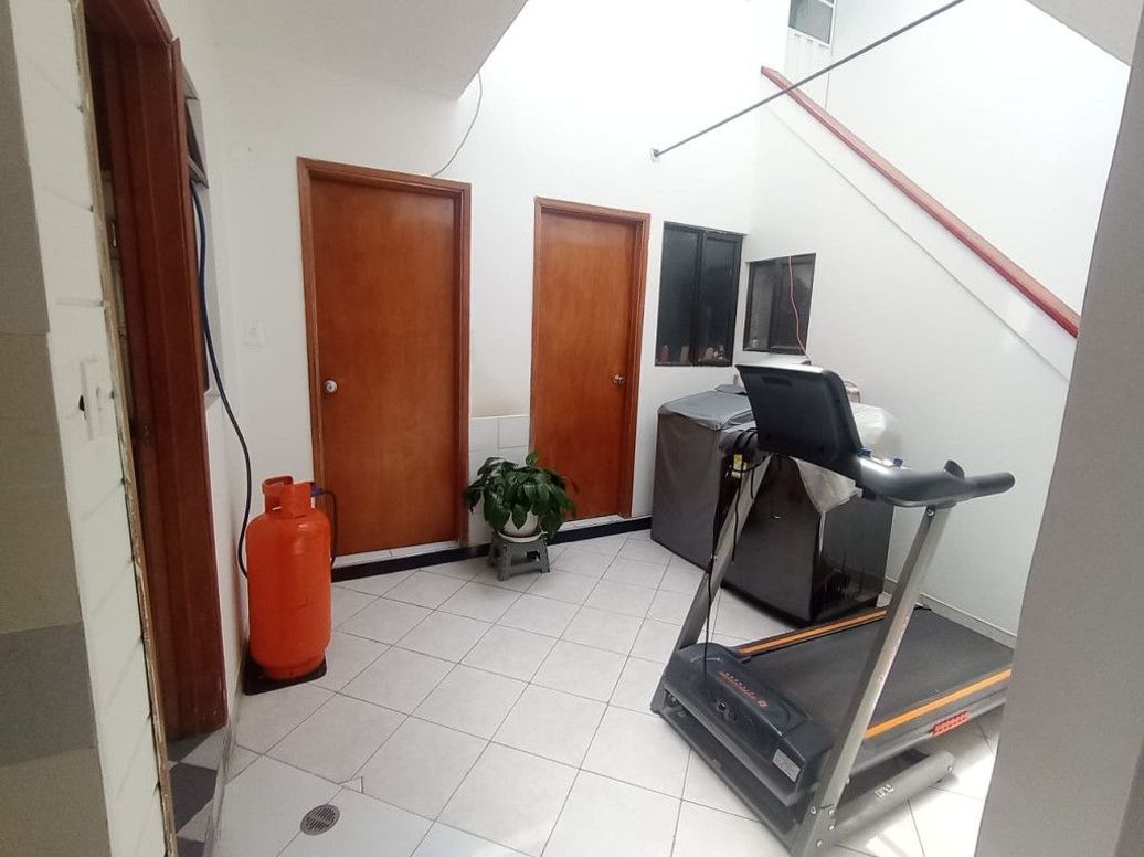 Casa de 5 alcobas en venta en Bellavista Occidental, Bogotá, 250 m² · foto 20 de 20