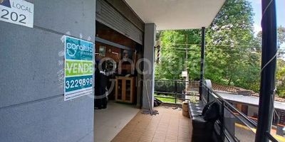 472-6086 Conaltura inmobiliaria ofrece Local en Venta en La Estrella sector La Tablaza en Mall Comercial Frontera del Sur, en segundo piso, sobre Vía principal.