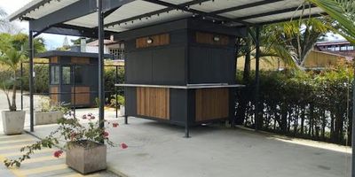 Local tipo burbuja en arrendamiento, con excelente ubicación en la vía principal llanogrande-rionegro sector comercial de alto flujo vehicular y de personas.