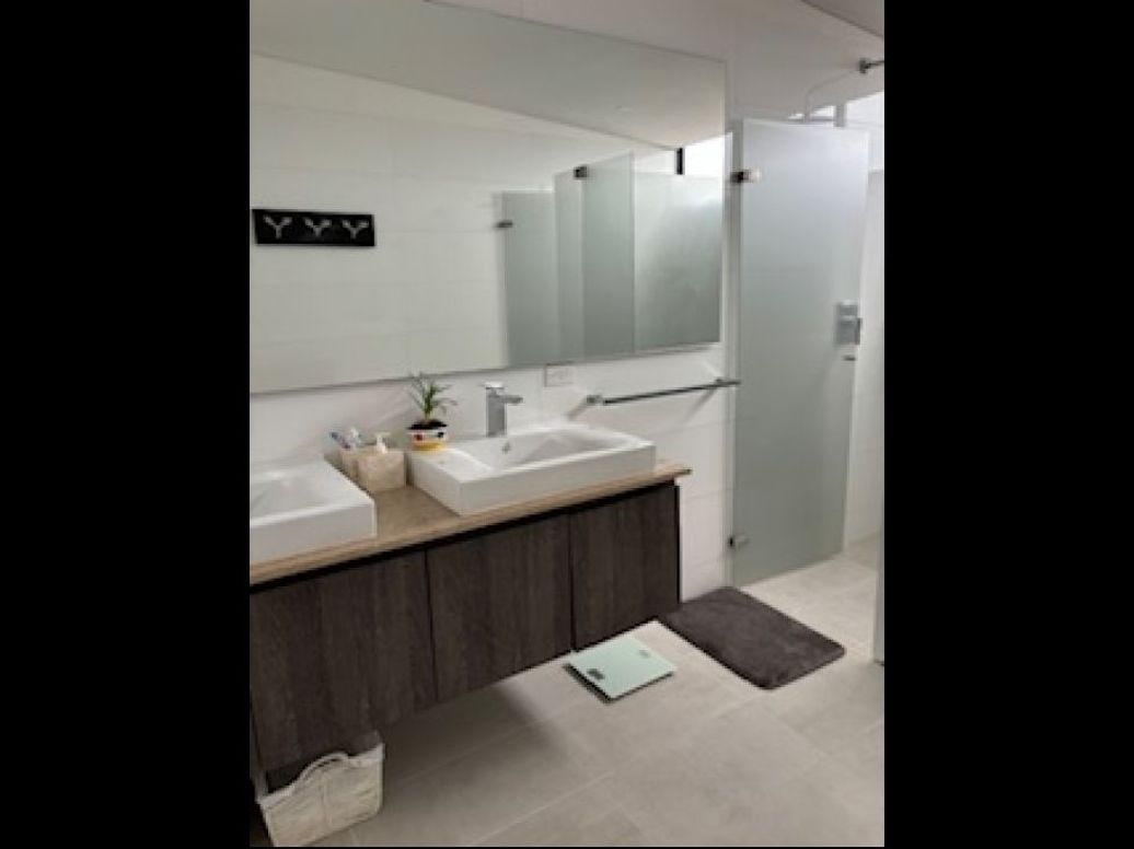 Apartamento de 3 alcobas en venta en Santa Barbara, Bogotá, 280 m² · foto 11 de 12