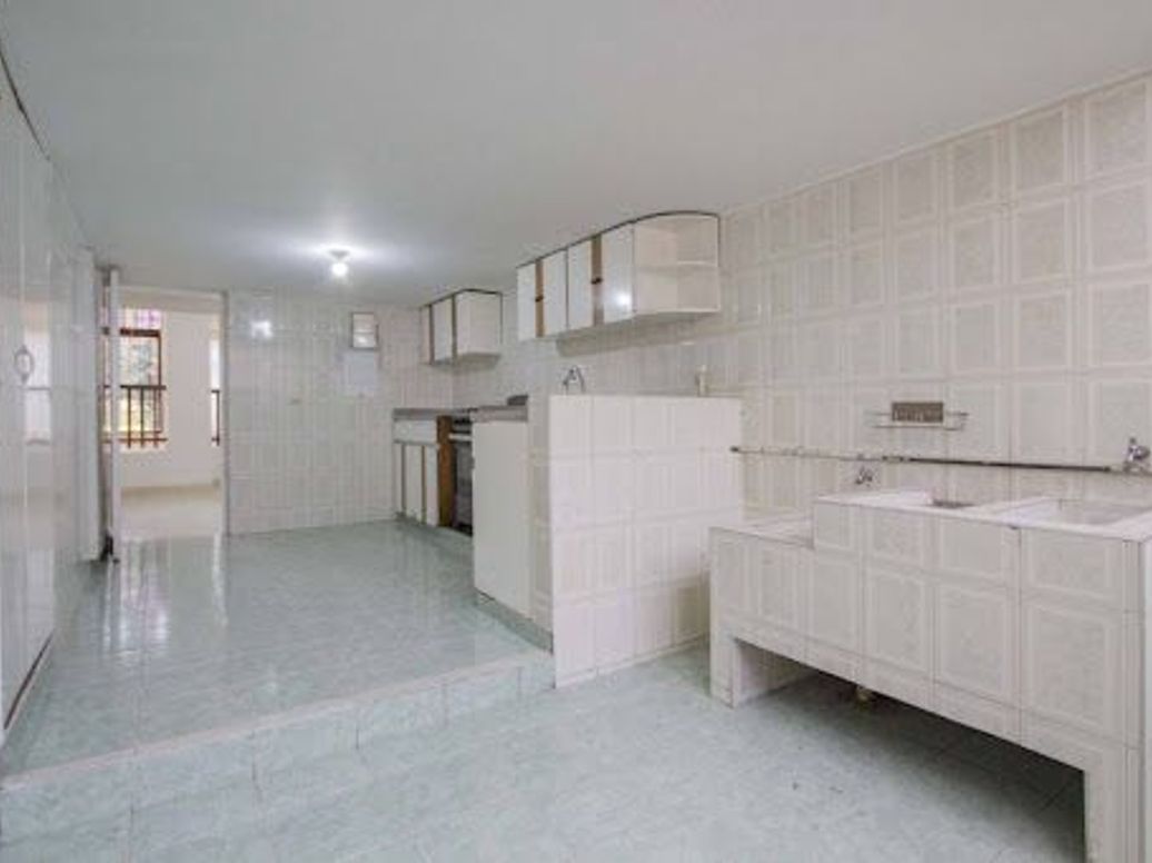 Casa de 4 alcobas en venta en La Floresta Norte, Bogotá, 205 m² · foto 11 de 20