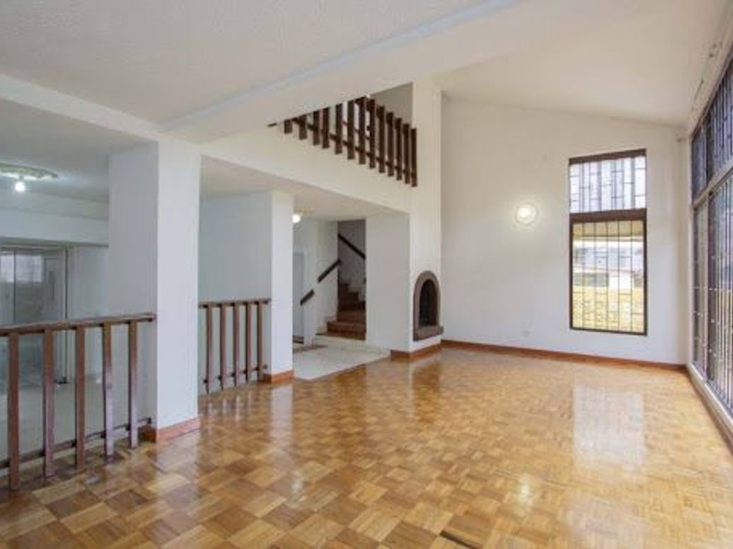 Casa de 4 alcobas en venta en La Floresta Norte, Bogotá, 205 m² · foto 9 de 20