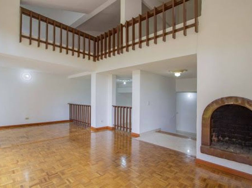 Casa de 4 alcobas en venta en La Floresta Norte, Bogotá, 205 m² · foto 8 de 20