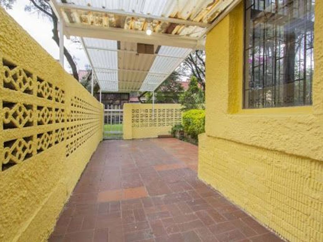 Casa de 4 alcobas en venta en La Floresta Norte, Bogotá, 205 m² · foto 3 de 20