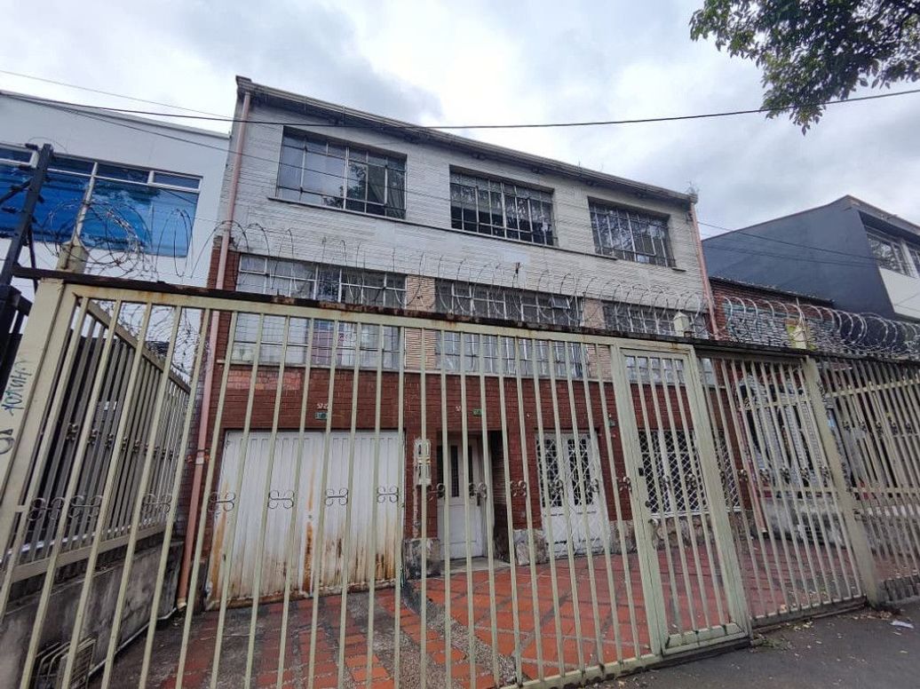 Casa en venta en San Luis, Bogotá · foto 3 de 6