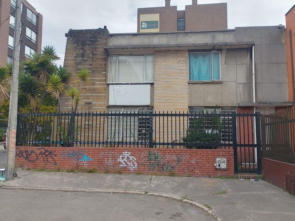 Casa de 5 alcobas en venta en Chapinero Sur Occidental, Bogotá, 363 m² · foto 8 de 13