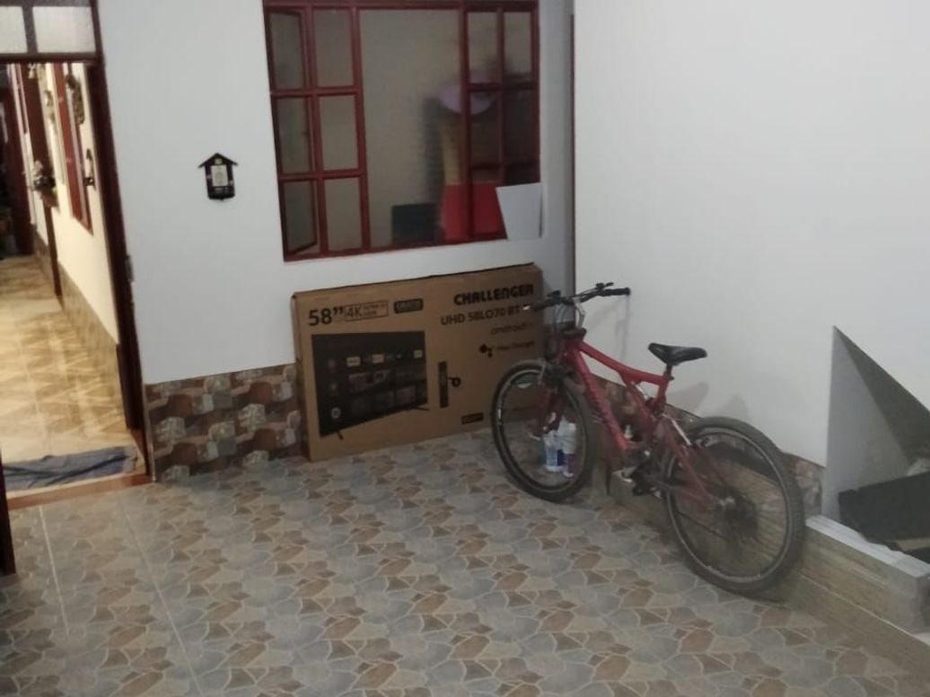 Casa de 14 alcobas en venta en Gran Britalia, Bogotá, 123 m² · foto 3 de 9