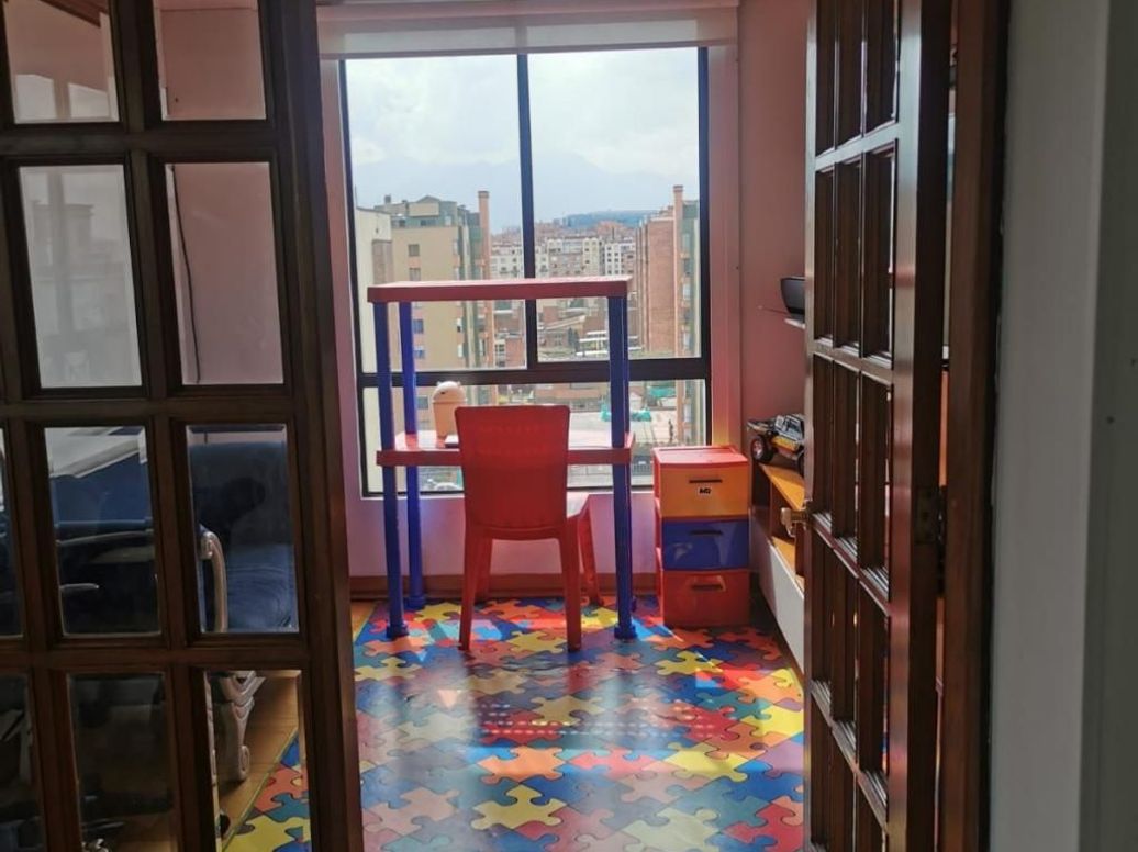 Apartamento de 3 alcobas en venta en La Esperanza Norte, Bogotá, 159 m² · foto 6 de 19