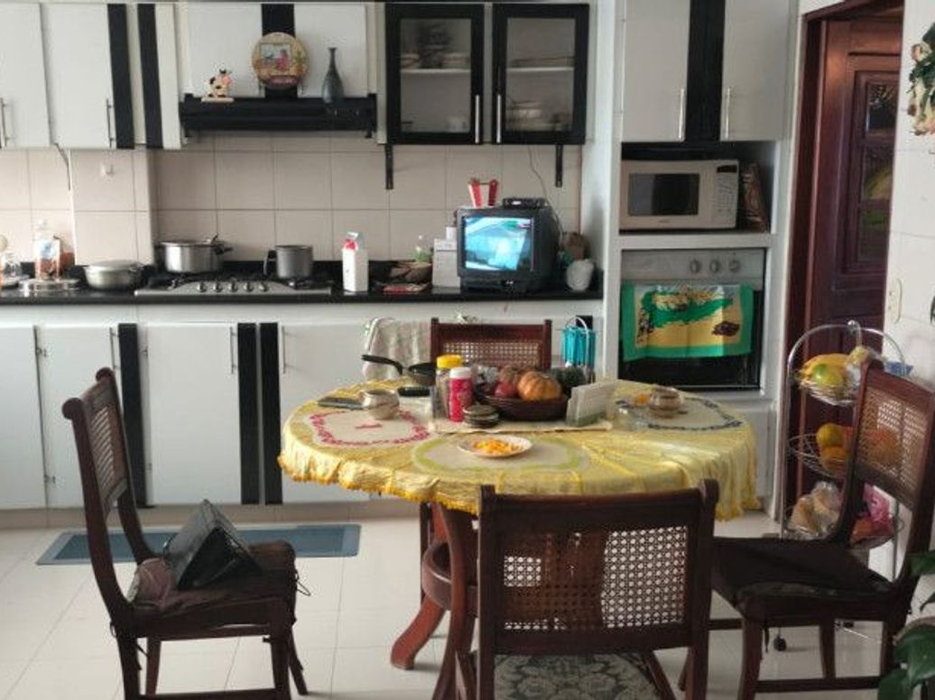 Apartamento de 4 alcobas en venta en Santa Barbara Central, Bogotá, 247 m² · foto 13 de 20