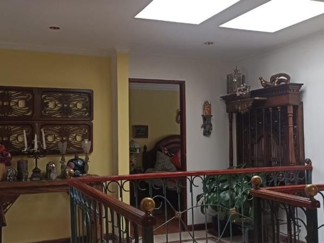 Apartamento de 4 alcobas en venta en Santa Barbara Central, Bogotá, 247 m² · foto 6 de 20