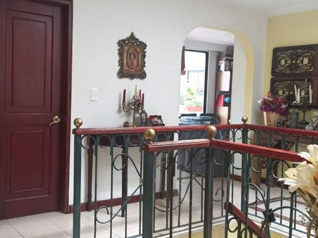 Apartamento de 4 alcobas en venta en Santa Barbara Central, Bogotá, 247 m² · foto 5 de 20