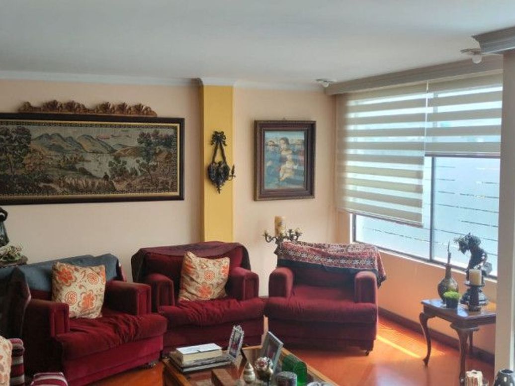 Apartamento de 4 alcobas en venta en Santa Barbara Central, Bogotá, 247 m² · foto 11 de 20