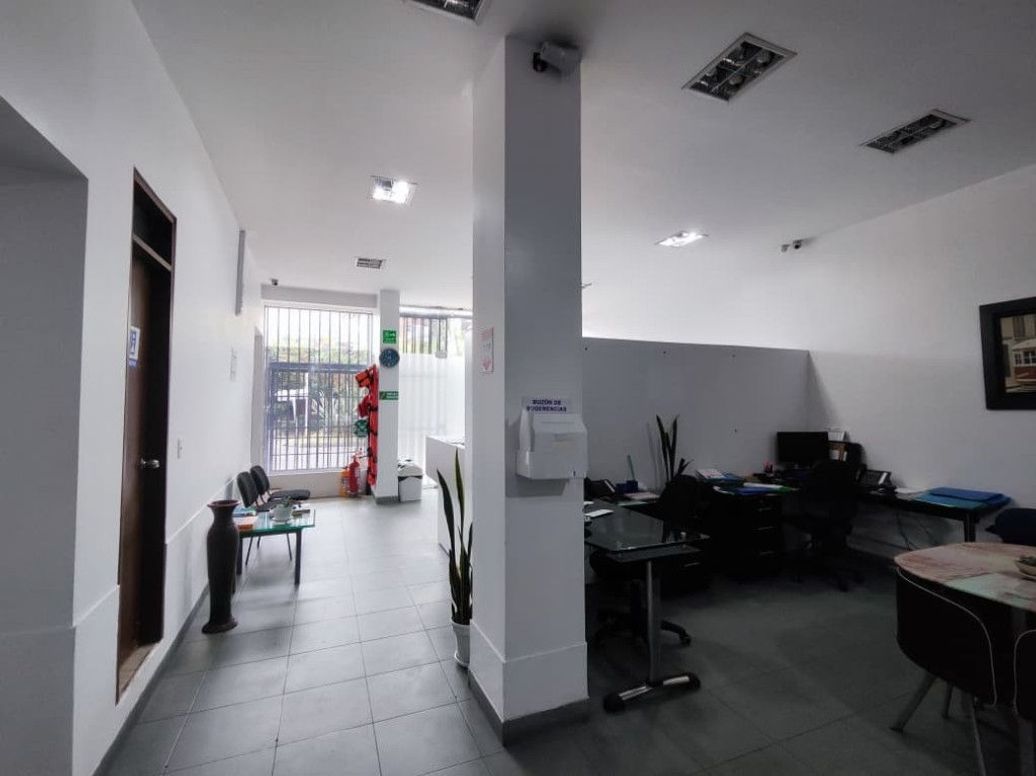 Casa de 3 alcobas en venta en San Luis, Bogotá, 322 m² · foto 5 de 18