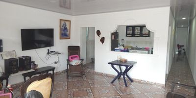 Apartamento en venta- ubicado en un segundo piso- en  buen sector del barrio los andes- cómodo- fresco- acogedor- con buenos acabados- amplio- con una excelente ventilación-  de fácil  acceso - cerca a almacenes de cadena-  cerca a colegios y  parques.