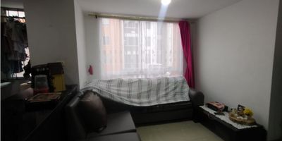 ? Venta de Apartamento en Santa María, Manizales | ¡Gran Oportunidad!

Haz realidad tu sueño de tener vivienda propia con este cómodo y asequible apartamento en el barrio Santa María. Ideal para familias que buscan un hogar funcional y bien ubicado.

? Espacio Ideal: Con 60 m², el apartamento ofrece una distribución práctica en primer piso, con tres habitaciones, un baño, una sala-comedor acogedora y una cocina semi integral.

? Comodidades y Funcionalidad: La cocina semi integral, zona de ropas y baño cuentan con acabados en cerámica y mármol, además de gas domiciliario y calentador, brindando confort y funcionalidad.

? Parqueadero y Seguridad: El edificio cuenta con parqueadero comunal descubierto, portería con vigilancia 24 horas y acceso controlado mediante citófono para garantizar la seguridad de todos los residentes.

? Ubicación y Acceso: Situado cerca de parques y zonas verdes, con acceso pavimentado y transporte público cercano, perfecto para quienes buscan un entorno tranquilo y accesible.

¡No pierdas la oportunidad de adquirir este apartamento en Santa María! Contáctanos hoy para más información y para programar una visita.


 
