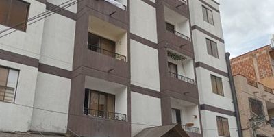 Apartamento en Ed. Neón, Villa Paula, Itagüí, 5to piso. 
Comodidades: Sala, 2 alcobas con closets, cocina integral con red de gas, 2 baños, zona de ropas, balcón, piso en baldosa.Este acogedor apartamento reúne todo lo que necesitas para sentirte como en casa. No lo pienses más y agenda tu visita, ¡este hogar es para ti!