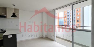 Excelente apartamento cerca al mall Suramérica, transporte de servicio público, fácil desplazamiento a la autopista norte y regional, a estación del metro La Estrella, hermosa vista a reserva natural y a la ciudad. Zonas comunes para entrega en 2026.