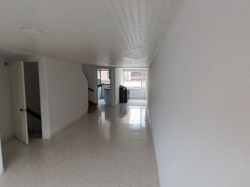 Casa de 4 alcobas en venta en Los Andes, Bogotá, 147 m² · foto 13 de 14