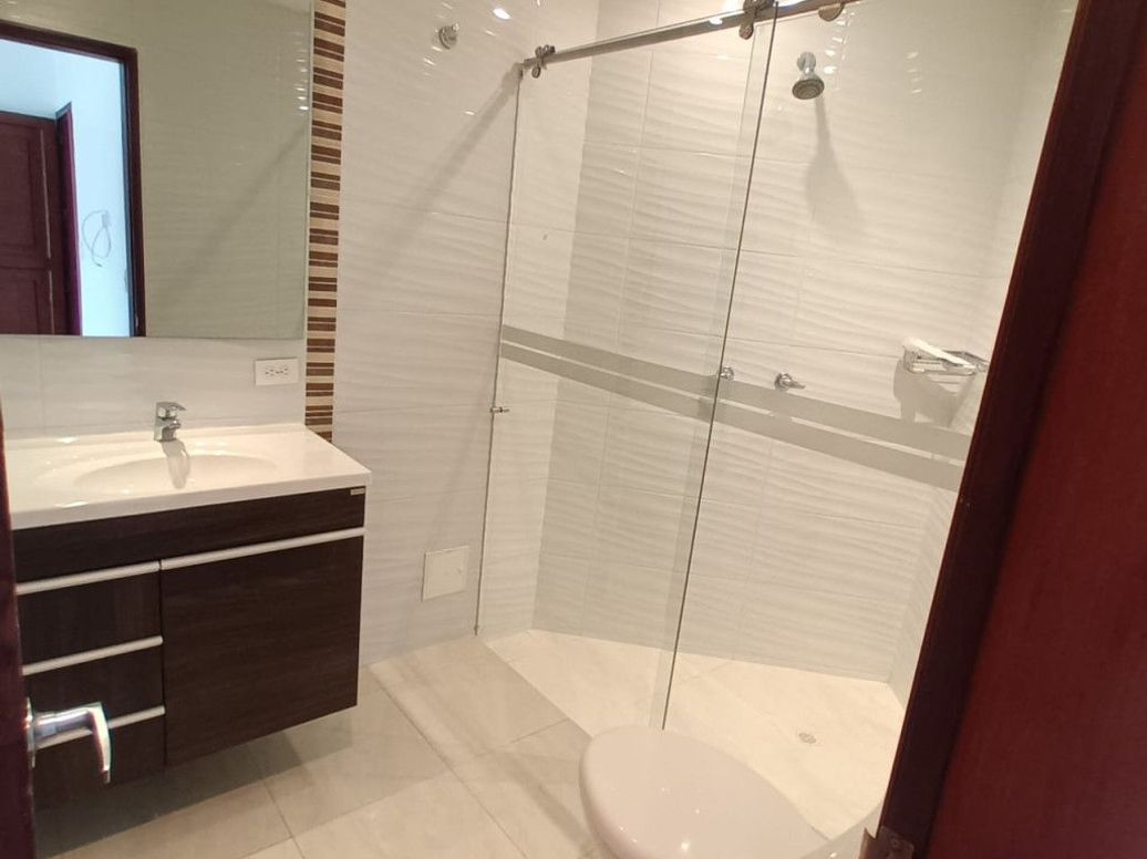 Apartamento de 3 alcobas en venta en La Cabrera, Bogotá, 165 m² · foto 5 de 18