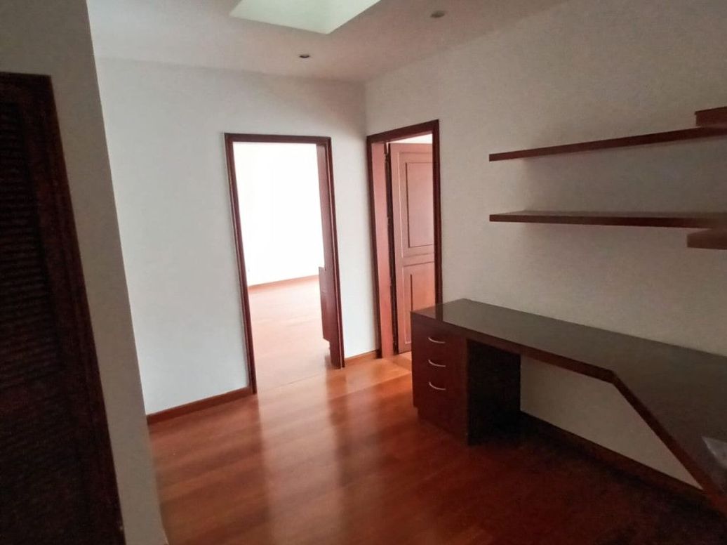 Apartamento de 3 alcobas en venta en La Cabrera, Bogotá, 165 m² · foto 15 de 18